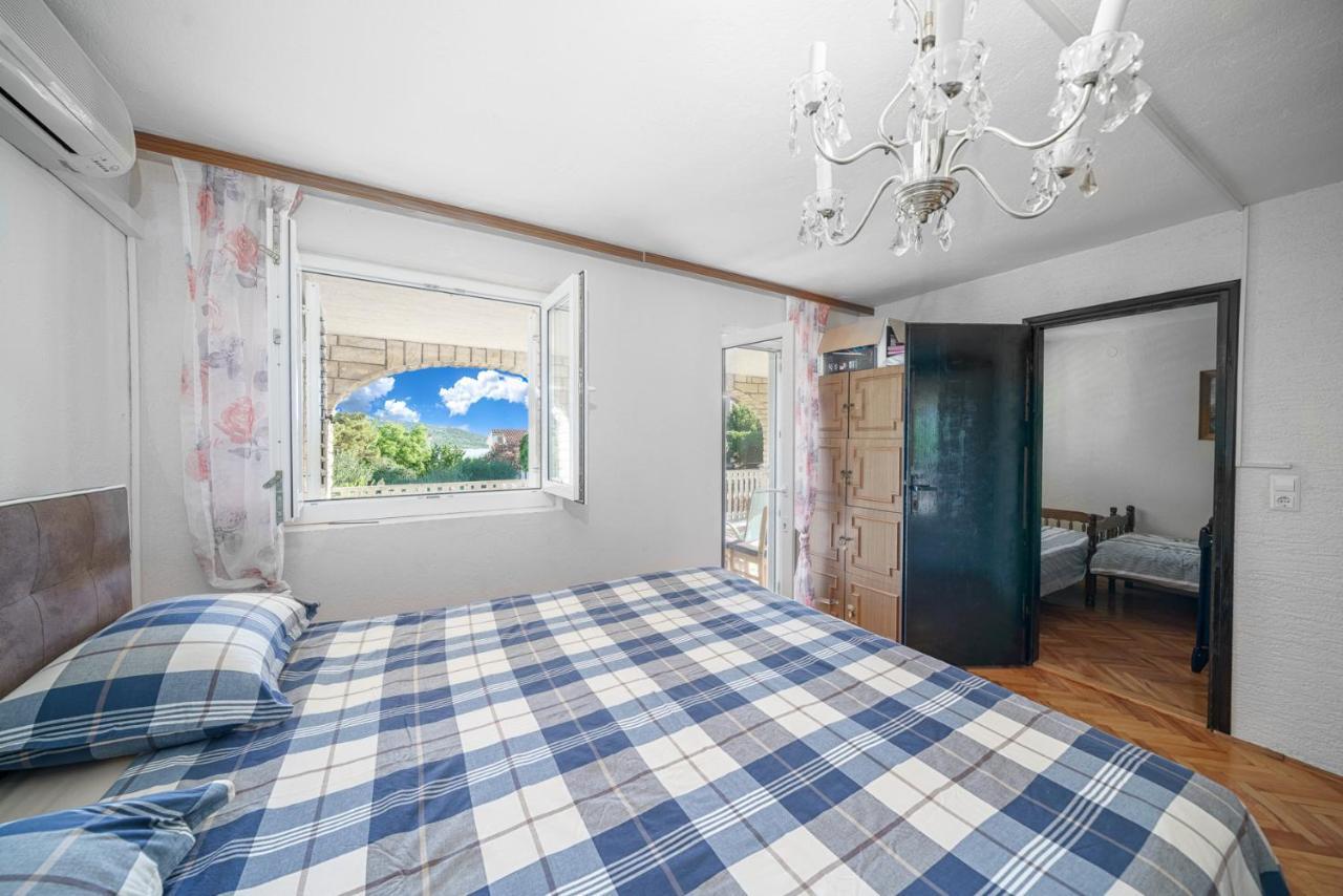 Apartments The Heart Of Croatia 피로바츠 외부 사진