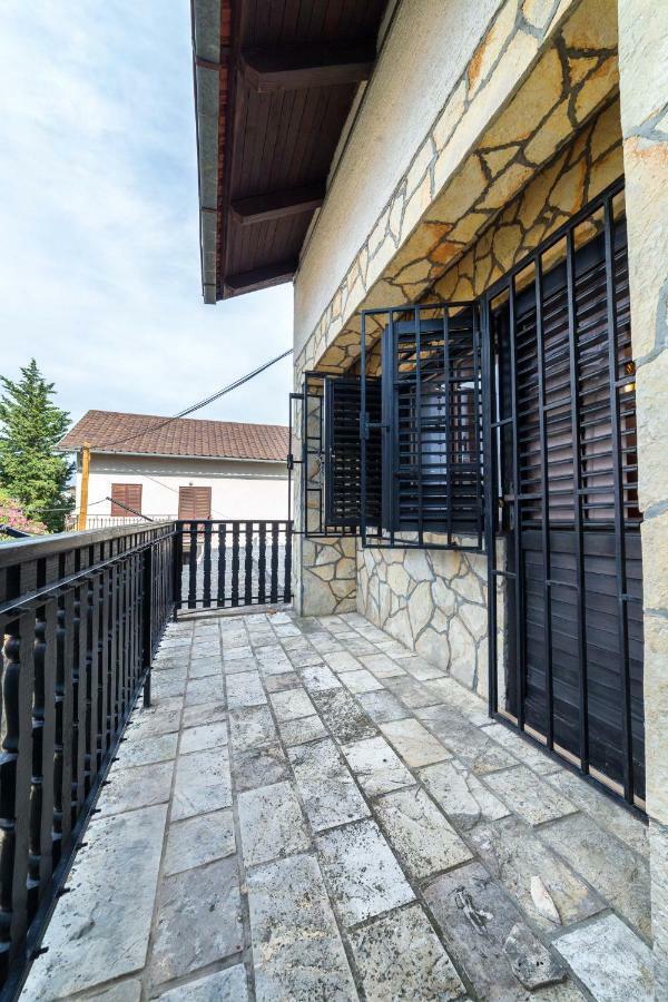 Apartments The Heart Of Croatia 피로바츠 외부 사진